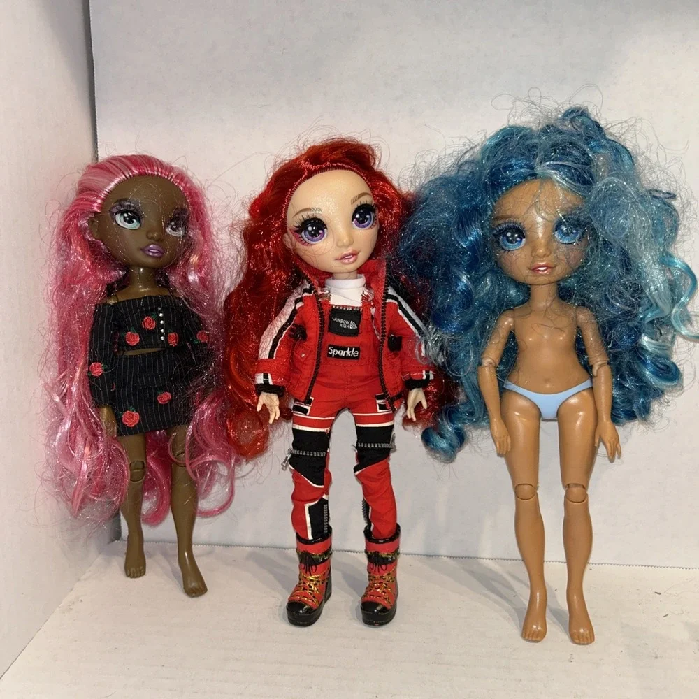 Rainbow High Winter Break Ruby Anderson, Daria, Skyler‎ Doll Lot E2